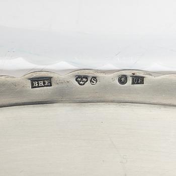 6 plates and 6 side plates, silver, marks of GAB and Edlund's silverware factory, Stockholm 1946 and 1974 (12).