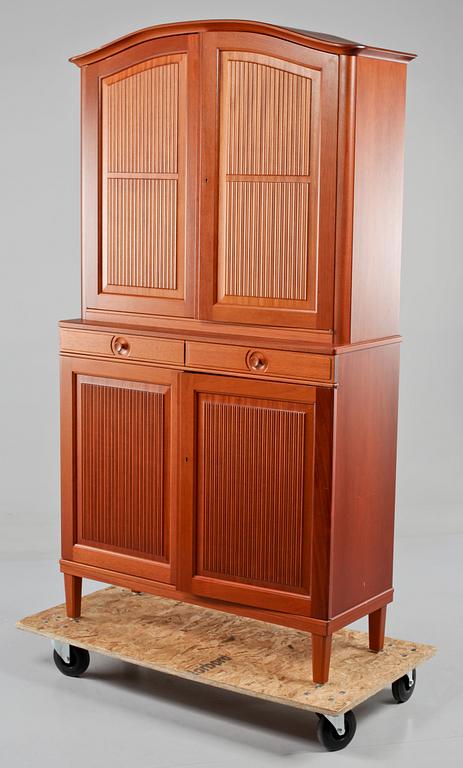 SKÅP, "Herrgården", Carl Malmsten, 1900-talets anda hälft.