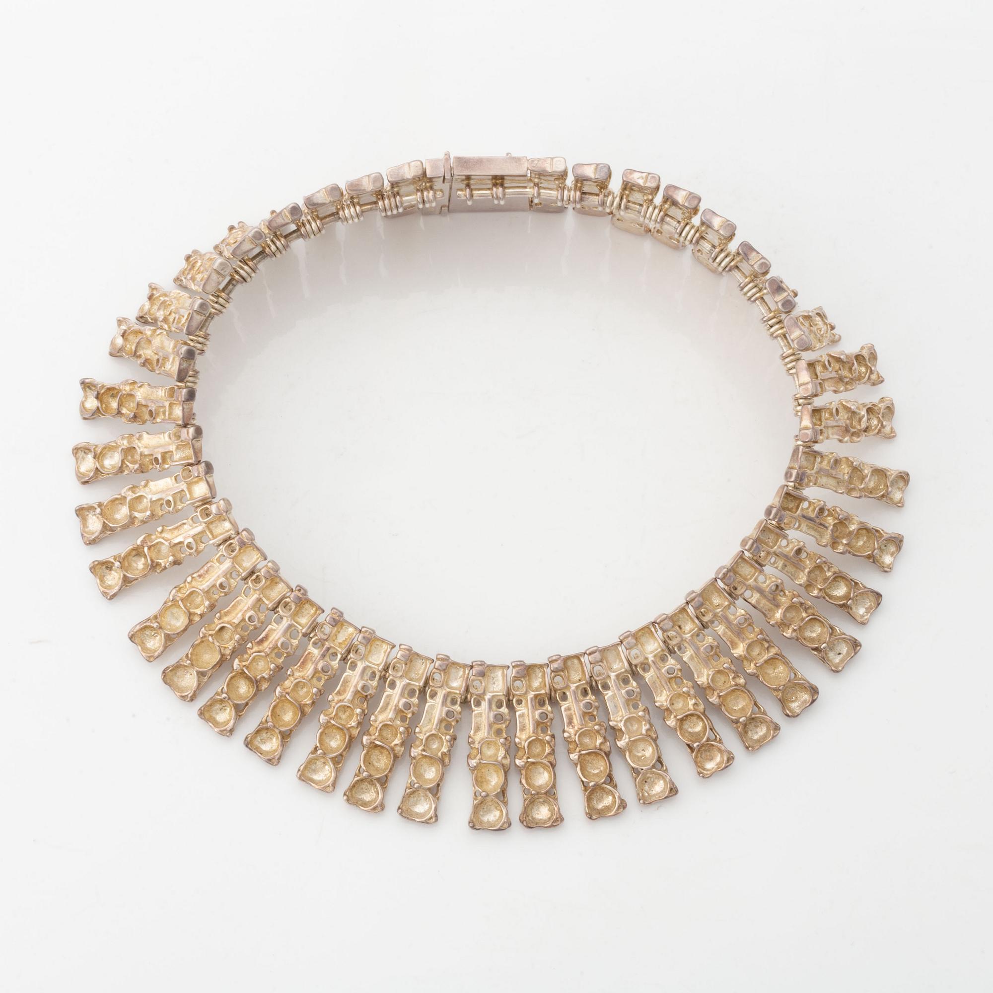 A Juhls silver necklace.