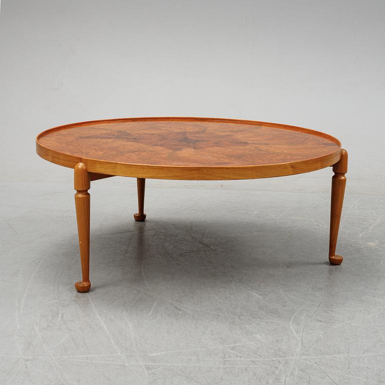 Josef Frank, a model 2139 coffee table, Firma Svenskt Tenn.