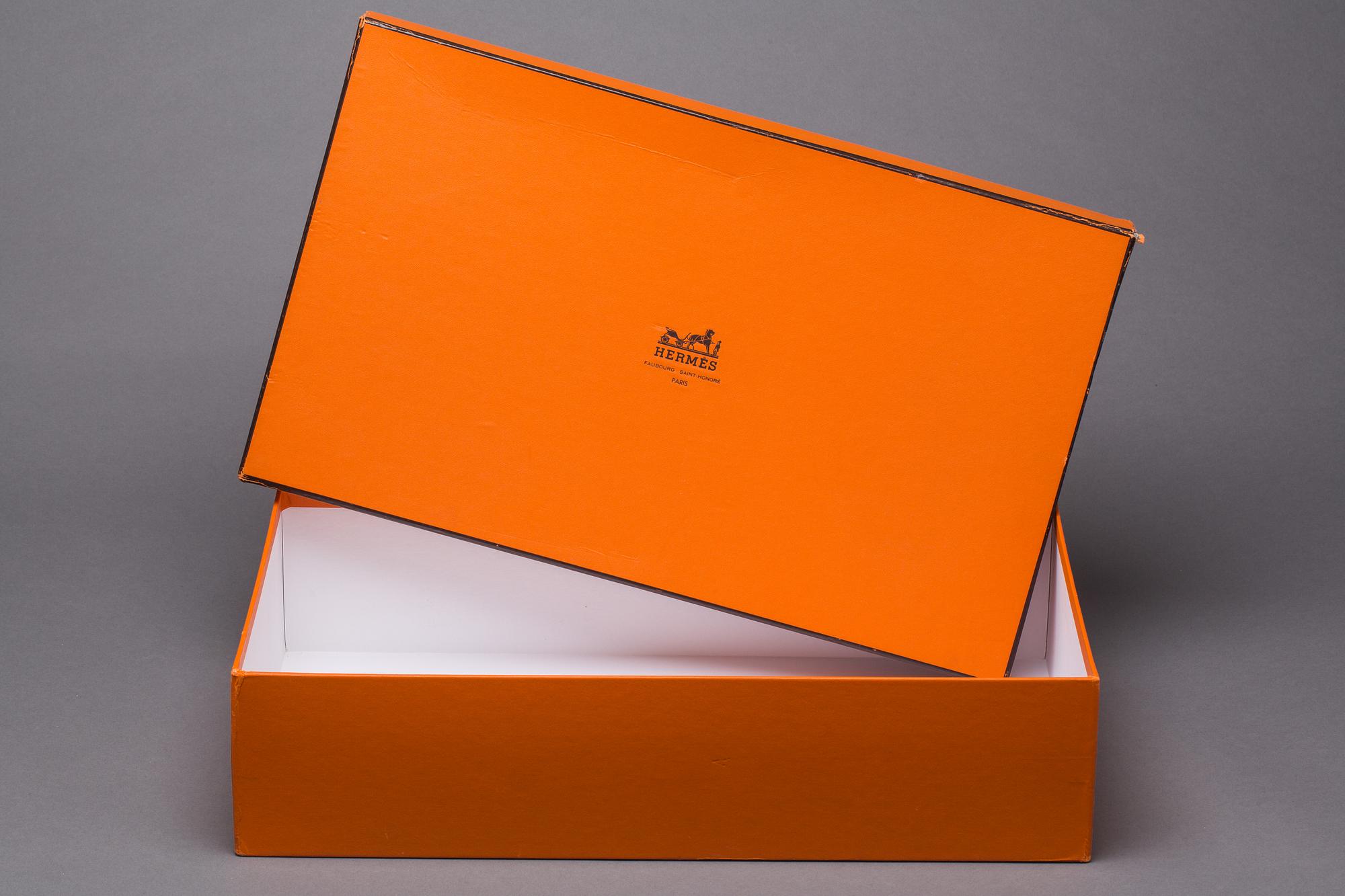 ASK, Hermès.