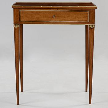 A late Gustavian late 18th century Lady's working table.