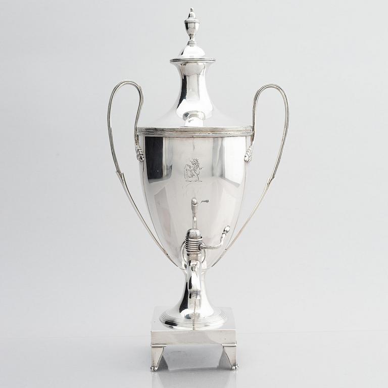 Tekök, silver, London 1788.