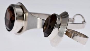 ARMRING samt RING, sterlingsilver, röktopas, Erik Granit & Co, Helsingfors 1960-tal.