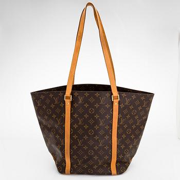 Louis Vuitton, a Monogram Canvas 'Sac Shopping' bag.