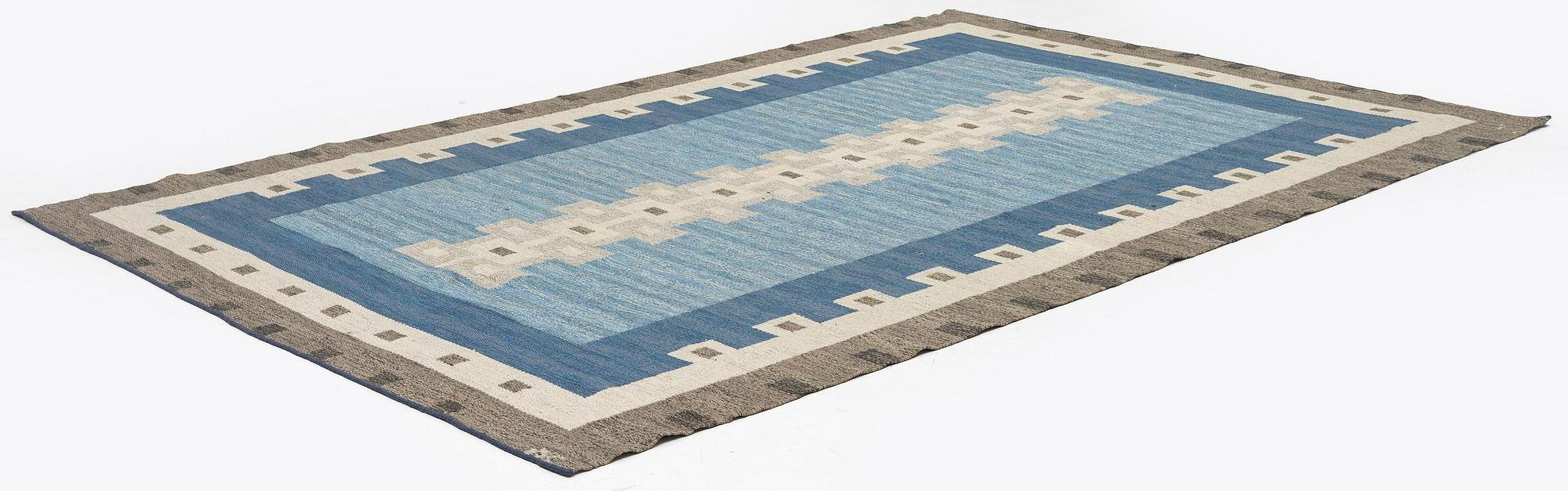 Aina Kånge, a carpet, flat weave, c. 301 x 198 cm, signed AK.