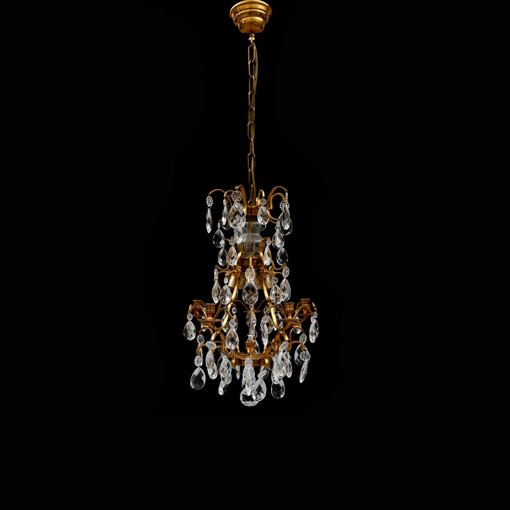 KRISTALLKRONA, barockstil, 2000-tal. Höjd ca 55 cm.