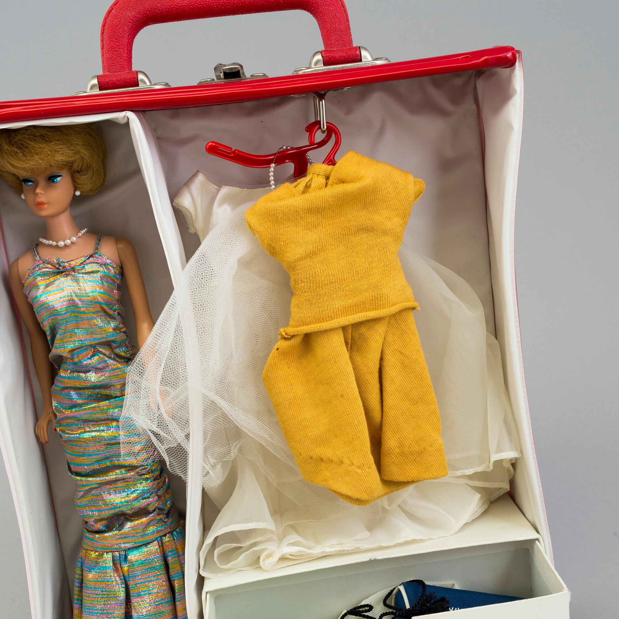 BARBIE, med tillbehör, 1960-tal.