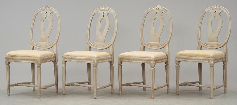 MATSALSGRUPP, fyra stolar samt bord. Gustaviansk stil 1900-tal.