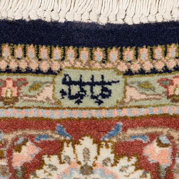 Carpet, Persia, approx. 290 x 195 cm.