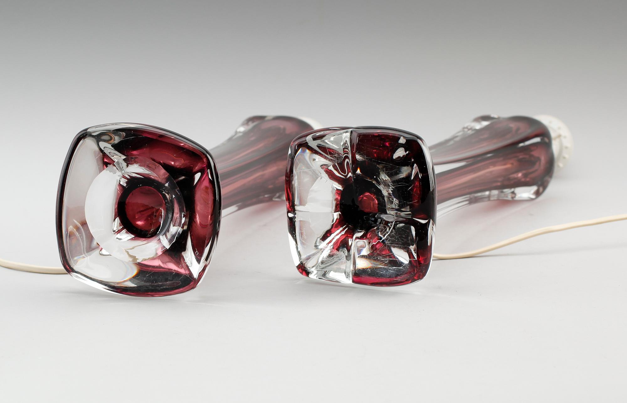 BORDSLAMPOR, 1 par, glas, signerade Flygsfors.