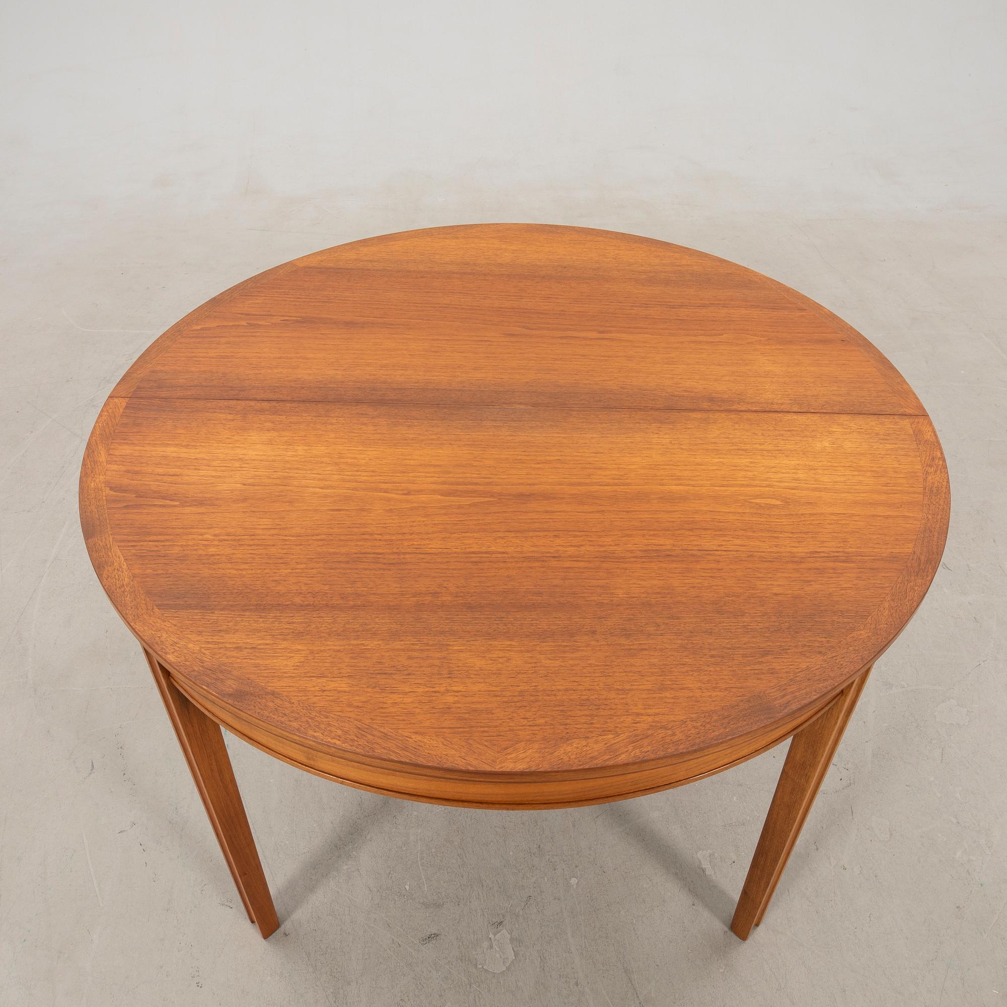 Bertil Fridhagen & Karl Erik Ekselius, table "Sörgården" and chairs 4 pcs, 1950s/1960s.