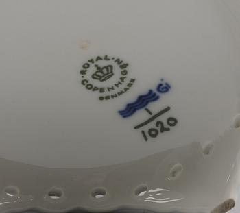 SKÅLFAT, porslin, "Musselmalet", Royal Copenhagen.