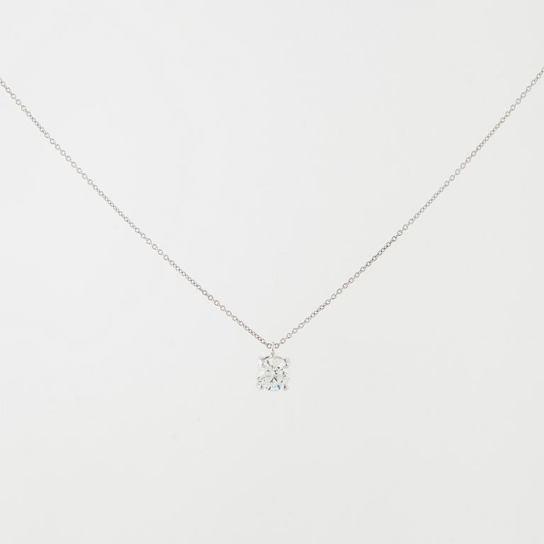 A brilliant cut diamond necklace.