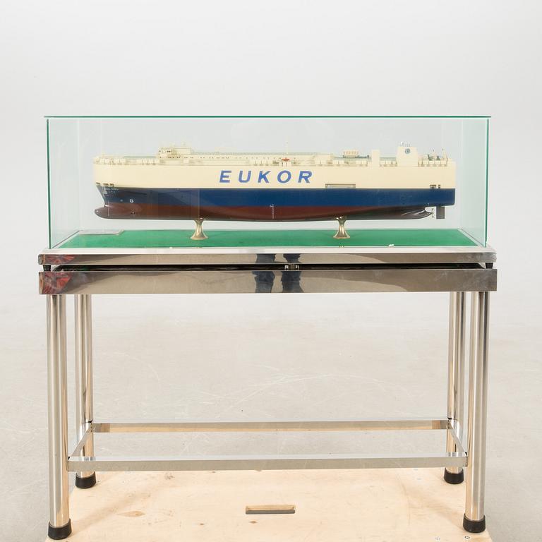 Ship model, "Asian chorus" Eukor car carriers inc Korea 1997.