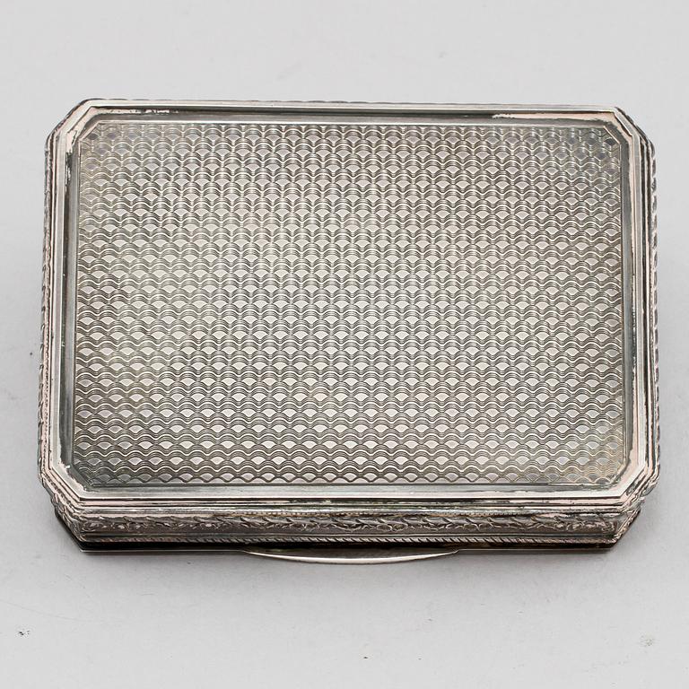 ETUI, sterlingsilver, importstämplad, 1900-tal. Vikt 325 g.