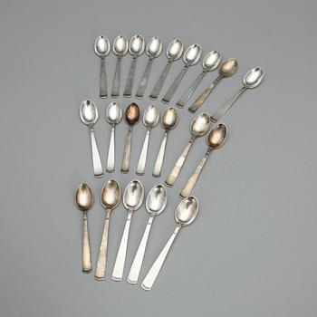 BESTICKSERVISDELAR, 33 stycken, silver, "Rosenholm", Jacob Ängman GAB. Främst 1970-tal. Tot vikt ca 885 gram inkl knivar.