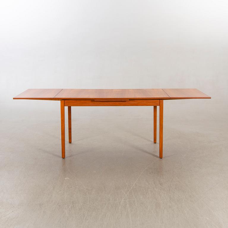 A 1960/70s dining table.