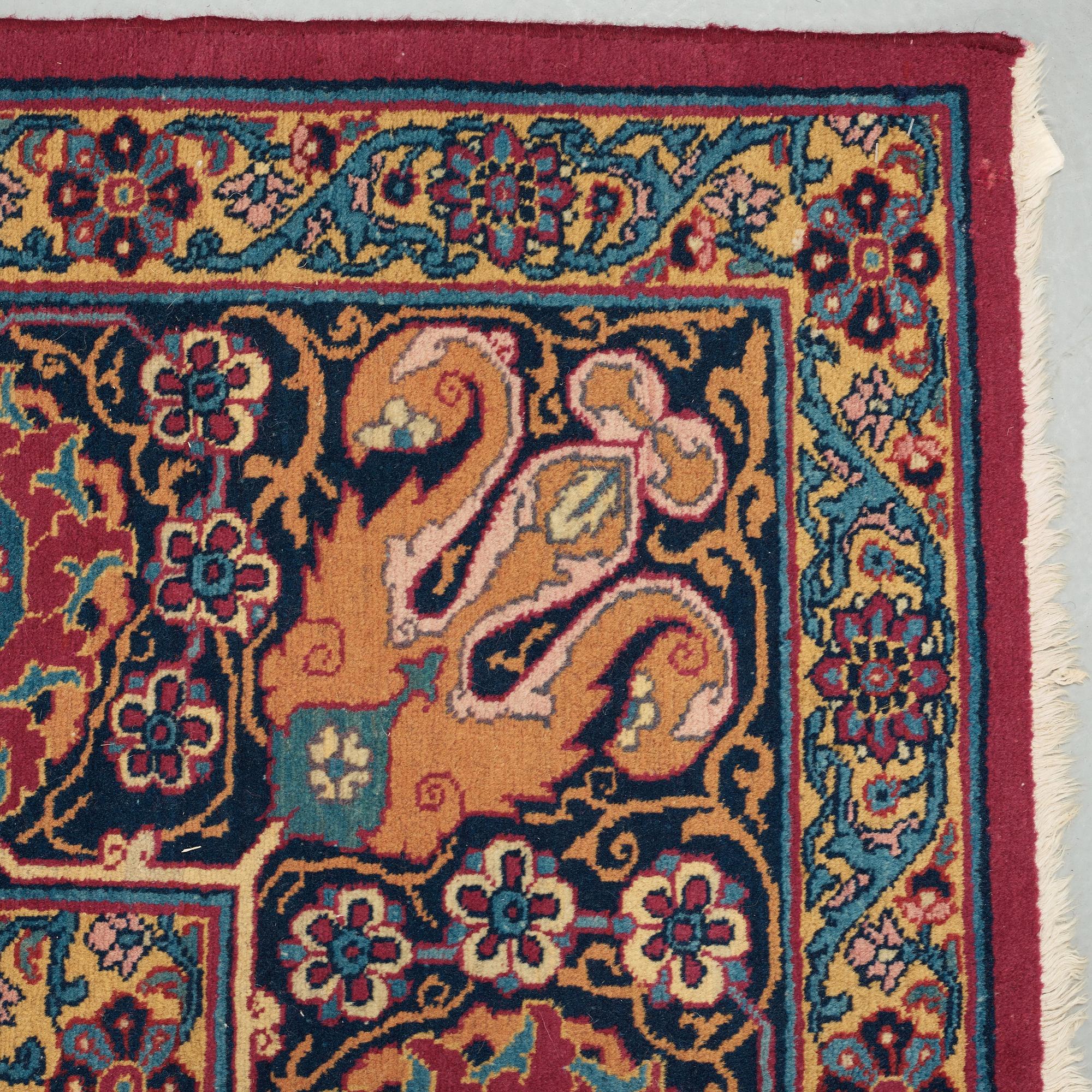 CARPET. Semi-antique Mashad probably. 533 x 317,5 cm.