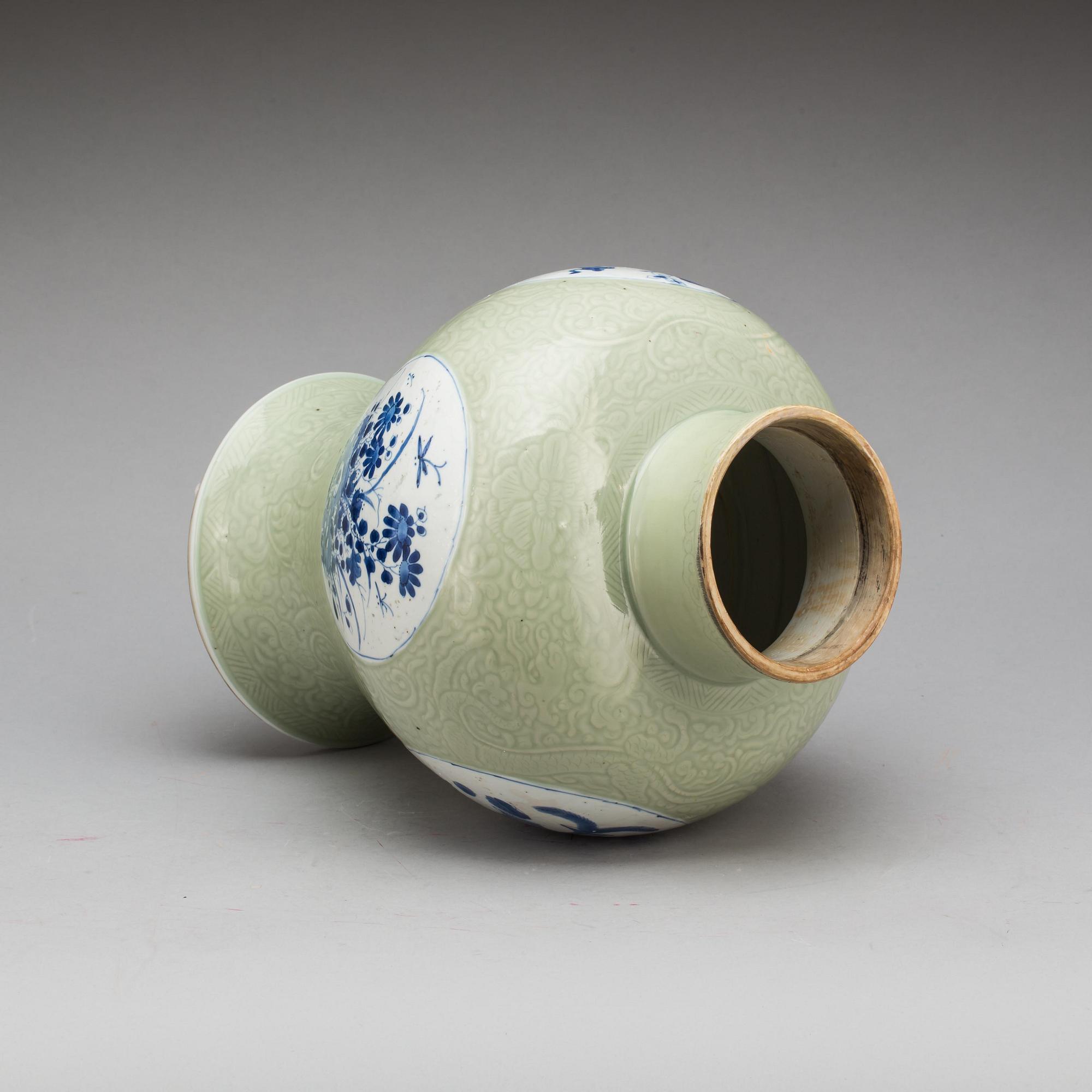 URNA, porslin, Kina, Qianlong (1736-95).