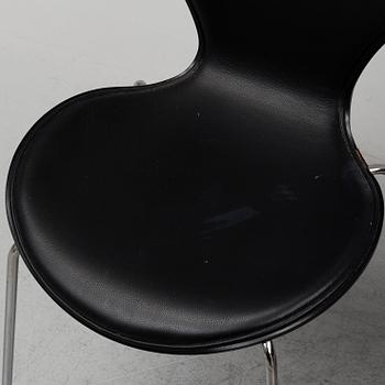 ARNE JACOBSEN, four 'Series 7' chairs from Fritz Hansen, Denmark, 2016.