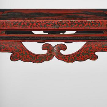 Altarbord, röd lack. Qingdynastin.