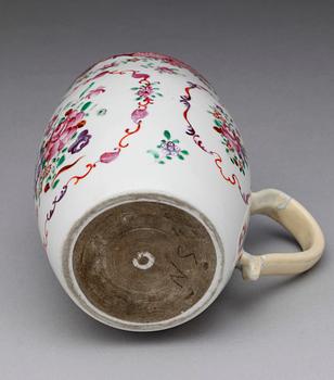 MUGG, porslin, Qing dynastin, Qianlong (1736-95).