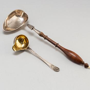 A silver soupspoon and silver saucespoon, among others N.L. Kjellberg, Kalmar 1815.
