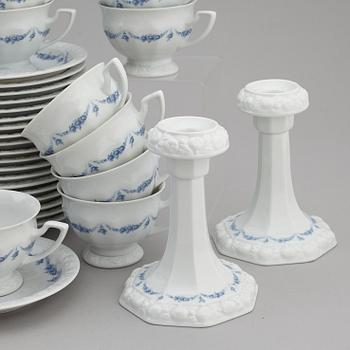 A Rosenthal 'Maria' porcelaine service (53 pc).