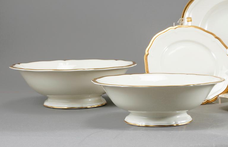 MATSERVIS, porslin, 71 delar, "Chippendale", Rosenthal.