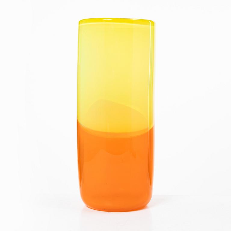 Anne Nilsson, A glass vase.