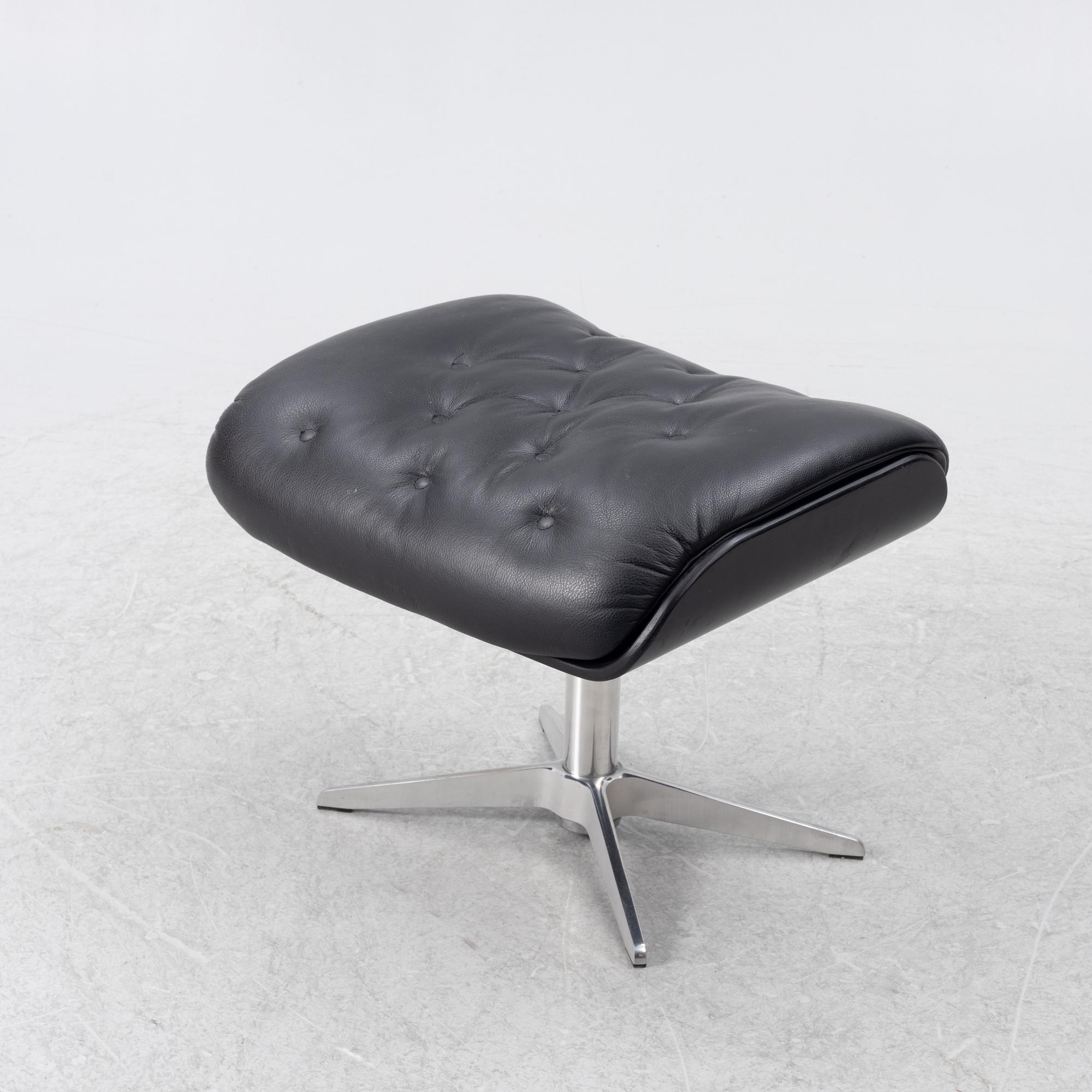 Hjort Knudsen, fåtölj och fotpall, Danmark.