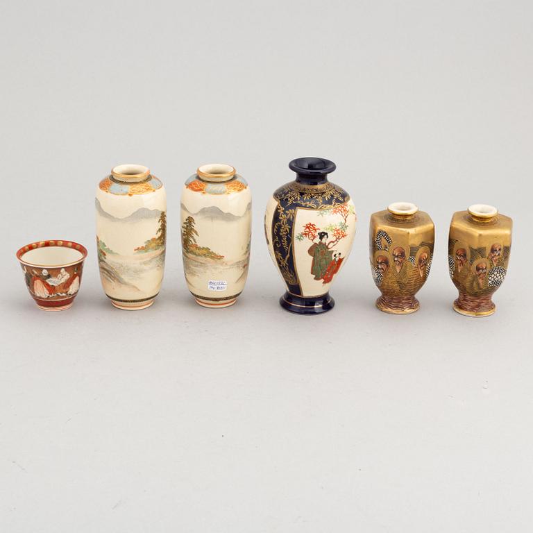 A group of Japanese ceramics, Meiji-period (1868-1912) and 20th century.