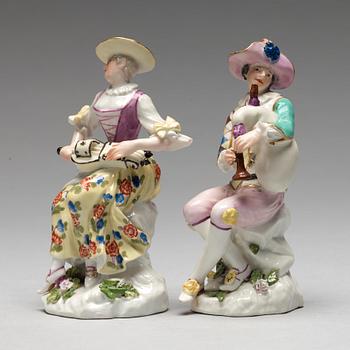 A pair of Meissen figurines of musicians, 18th Century.