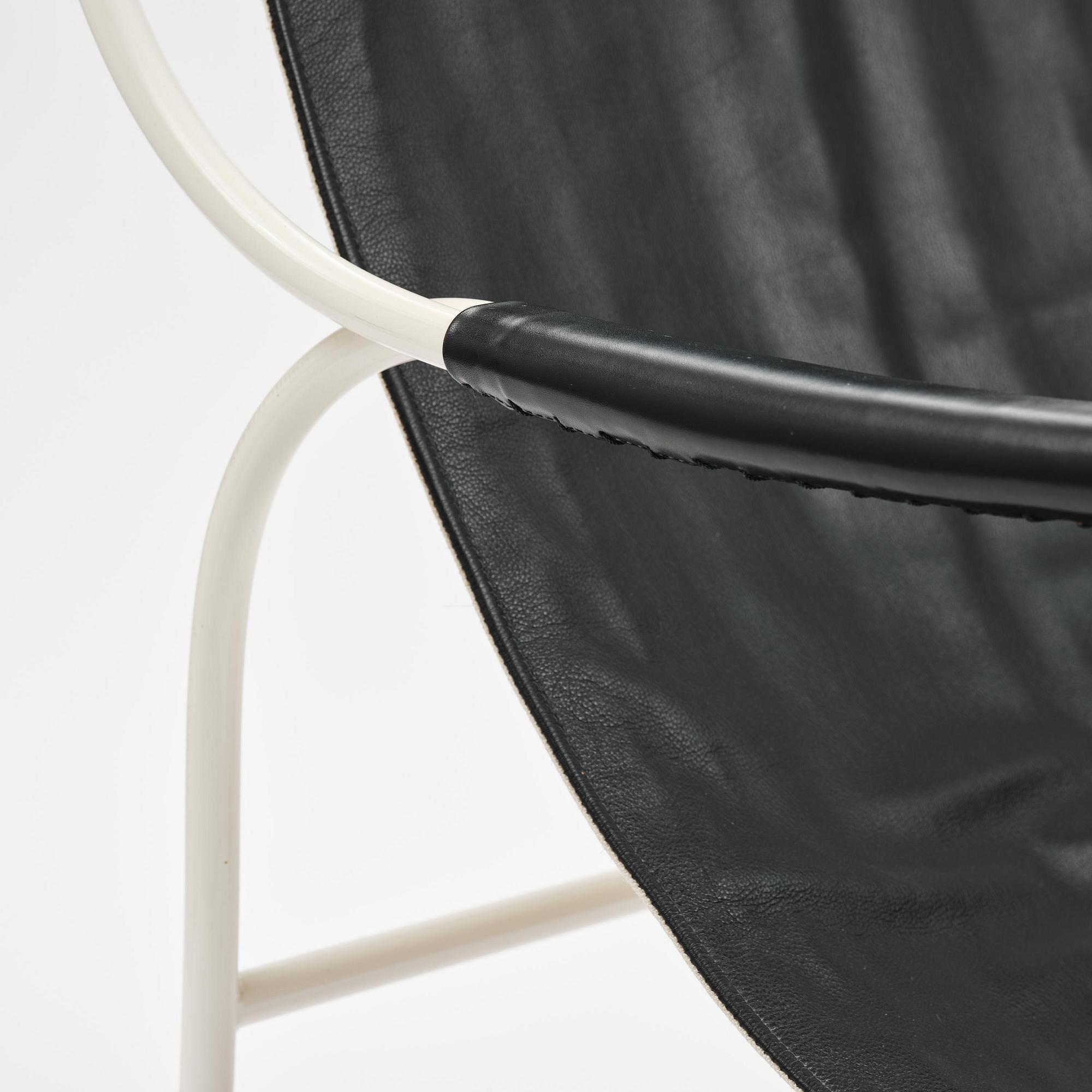 Gustaf Clason, a "Vilstol 1930" easy chair, ed. 12, Källemo, Värnamo, 2007.