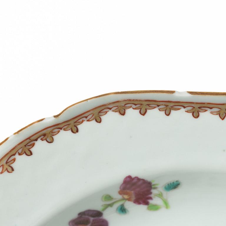 Five porcelain plates, China, Qing dynasty, Qianlong 1736-95.