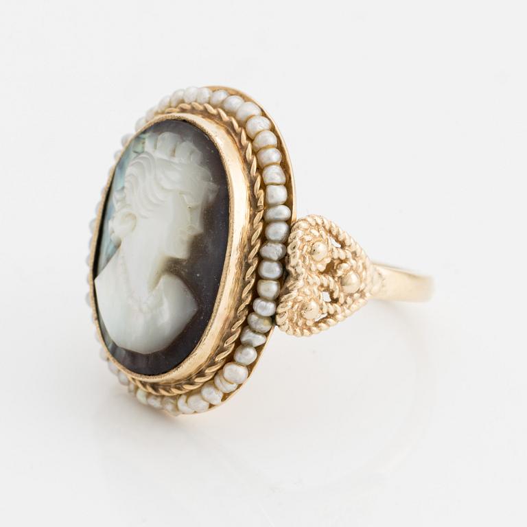 Ring, gold with mother-of-pearl cameo and seed pearls.