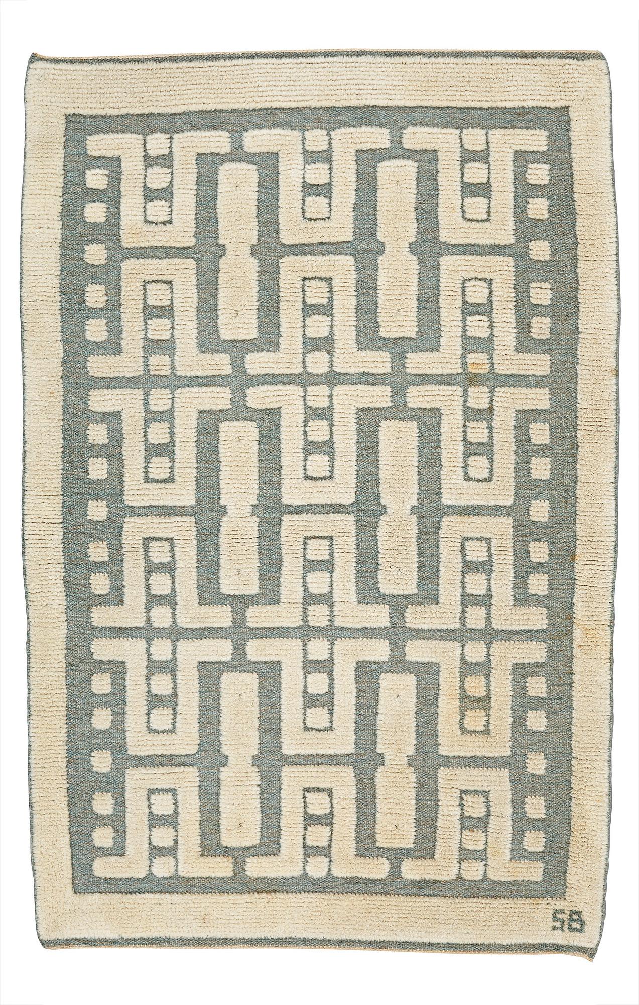 Sigvard Bernadotte, A CARPET, knotted pile in relief, ca 178 x 112 cm, signed SB (Sigvard Bernadotte).