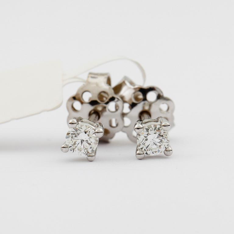 ÖRHÄNGEN, Enstensörhängen, ett par, 18k vitguld med briljantslipade diamanter tot ca0,32ct. Vikt 1,5g.