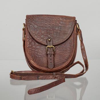 LAUKKU ja VYÖ, Mulberry.