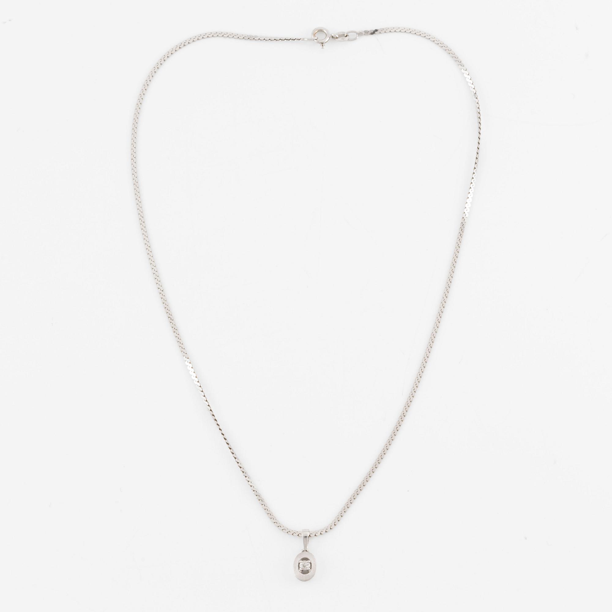 Pendant, 18K white gold with small diamond, with chain 18K white gold.