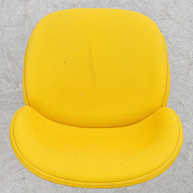 GamFratesi, kontorsstol, "Beetle Meeting Chair", Gubi, Danmark.
