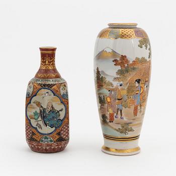 Two Japanese ceramic vases, satsuma, 20th century.