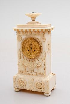 BORDSUR, alabaster, 1800-tal.