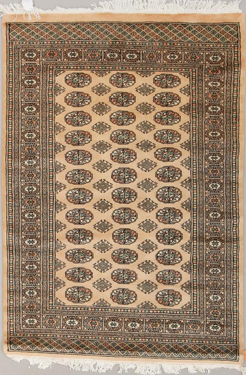 MATTA, orientalisk, ca 182 x 125 cm.