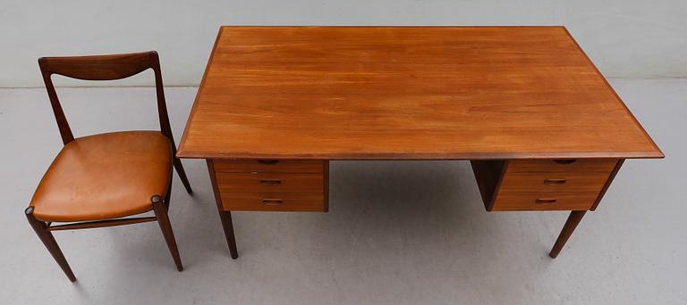 SKRIVBORD MED STOL, Danmark, 1900-talets andra hälft.