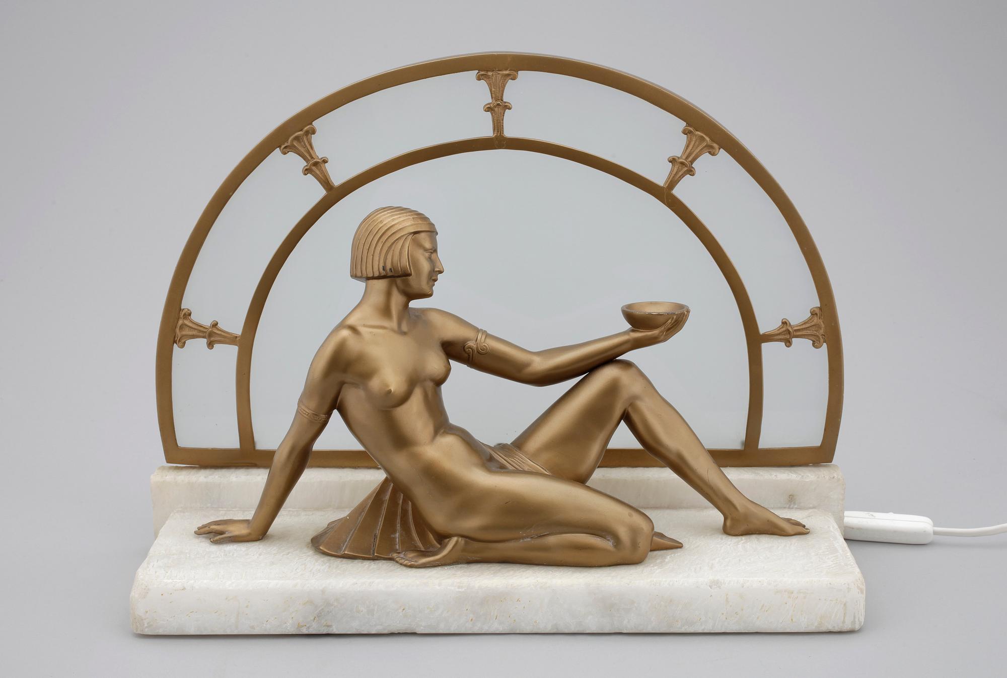 BORDSLAMPA, art deco, troligen Frankrike, 1900-talets första hälft.