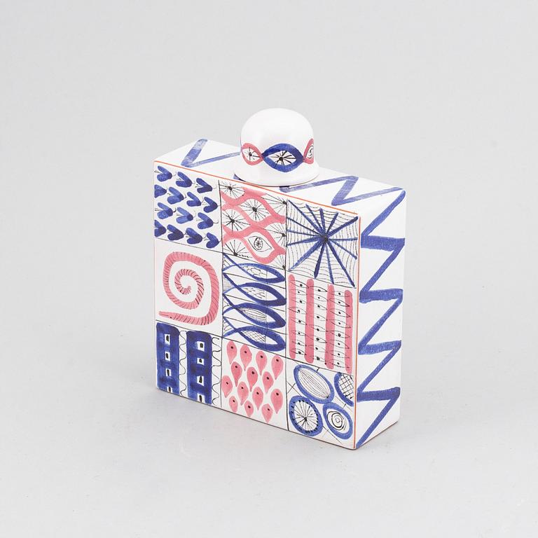 STIG LINDBERG, a faiance flask with cover, Gustavsberg Studio, mid 20th century.