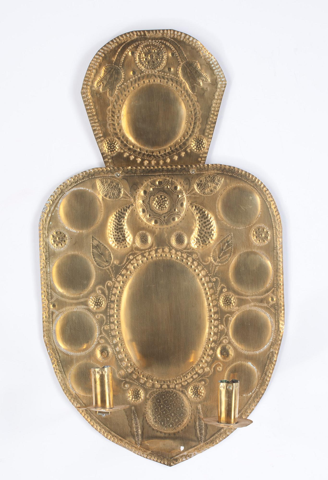 LJUSPLÅTAR, ett par, barockstil, 18/1900-tal.