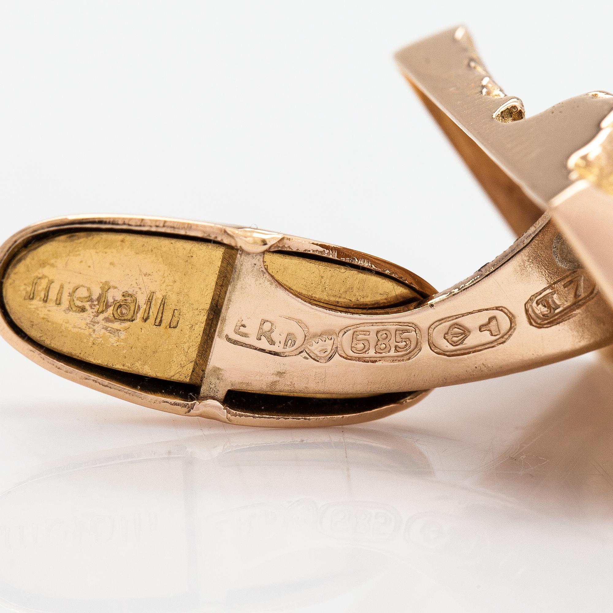 A pair of 14K gold cufflinks. E. Räsänen Oy, Kuopio 1972.